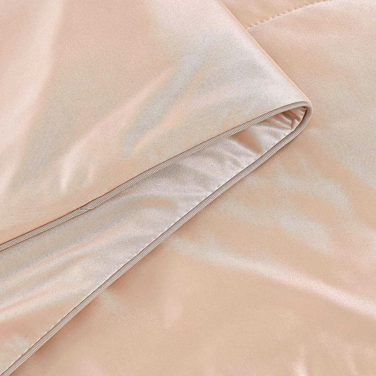 Livmore Beige Nylon and Spandex Silk Quilt image number 4