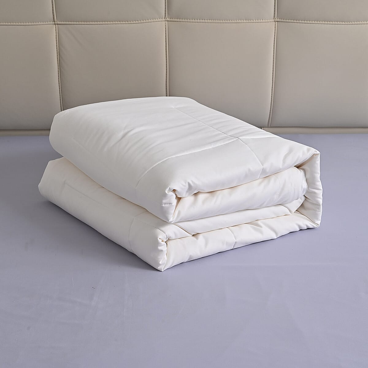 Livmore 100% Mulberry Silk Filled White Solid Summer Duvet- Queen image number 2