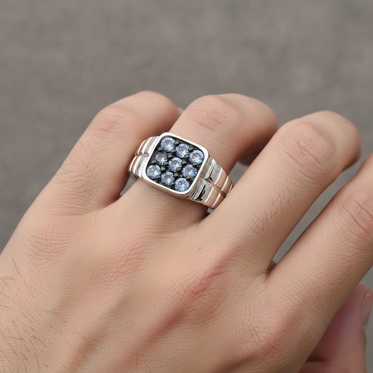 D'Joy Premium Ceylon Blue Sapphire 1.15 ctw Men's Ring in Rhodium Over Sterling Silver (Size 10.0) image number 2