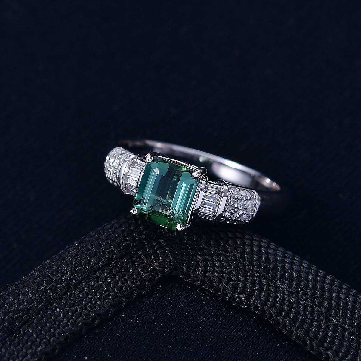 Luxoro AAA Mint Tourmaline and Diamond I2 1.65 ctw Ring in 10K White Gold (Size 7.0) image number 1