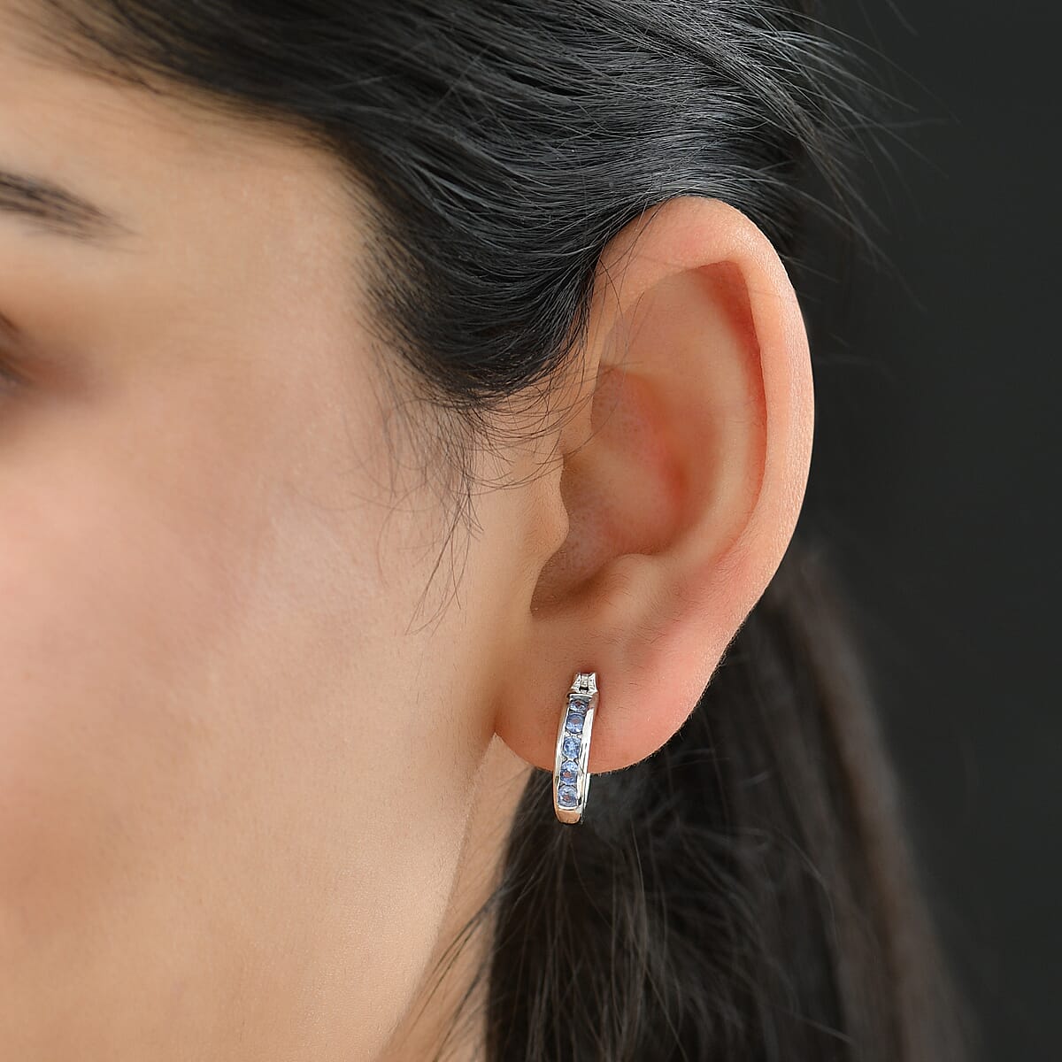 D'Joy Premium Ceylon Blue Sapphire 0.75 ctw Hoop Earrings in Rhodium Over Sterling Silver image number 2