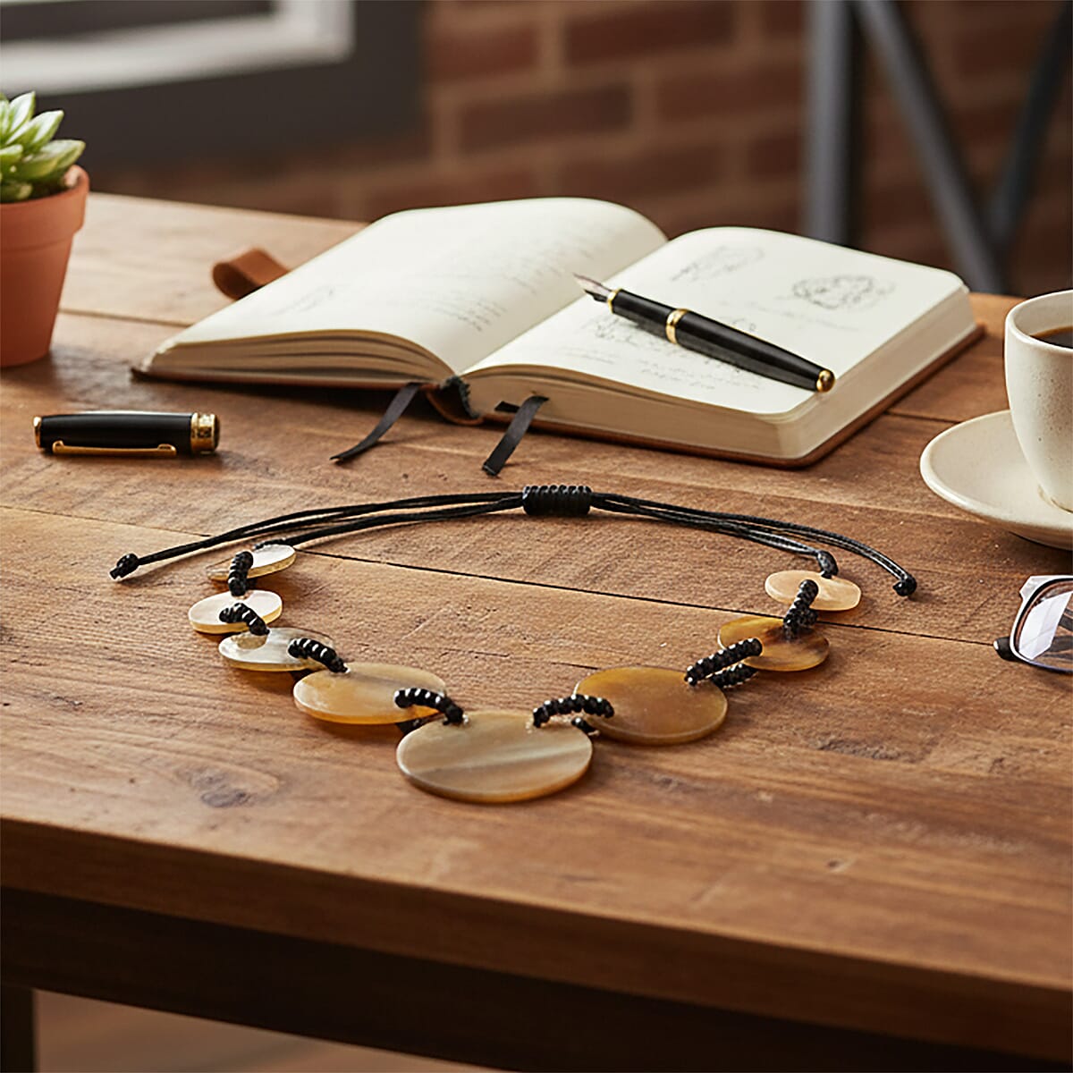 Super Find Nature&rsquo;s Harmony Coin Buffalo Horn Necklace (Adjustable) image number 1