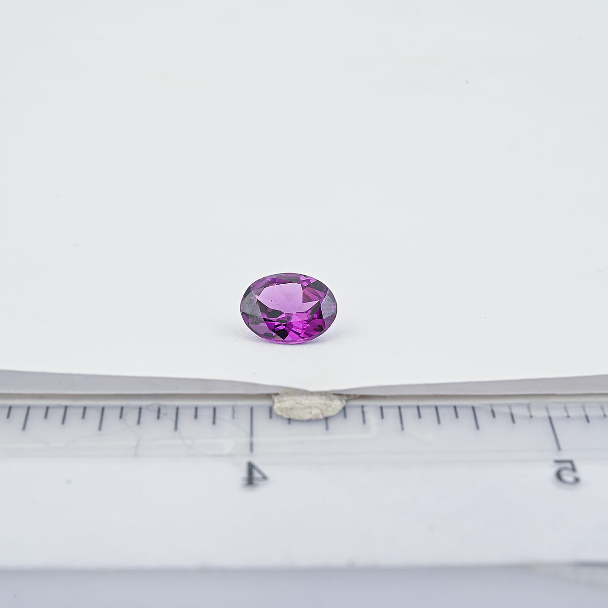 AAAA Radiant Ember Garnet (Oval 9x7 mm) 2.00 ctw image number 4