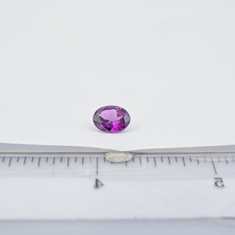 Gem Hunter AAAA Radiant Ember Garnet (Oval 9x7 mm) 2.00 ctw
