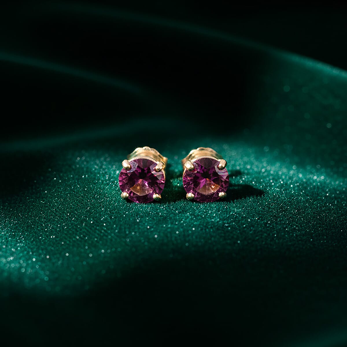 Doorbuster AAA Radiant Ember Garnet 1.20 ctw Screw Post Earrings in 14K Yellow Gold  image number 1