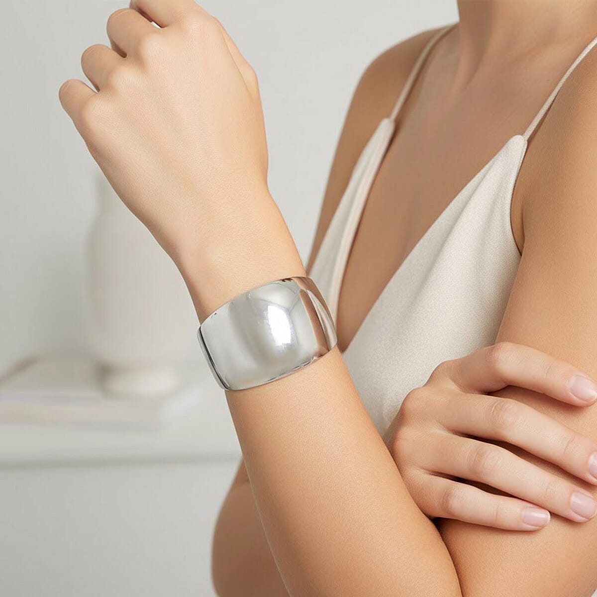 Calvin Klein Closeout Billow Stainless Steel Bangle Bracelet (5.50 In) image number 2