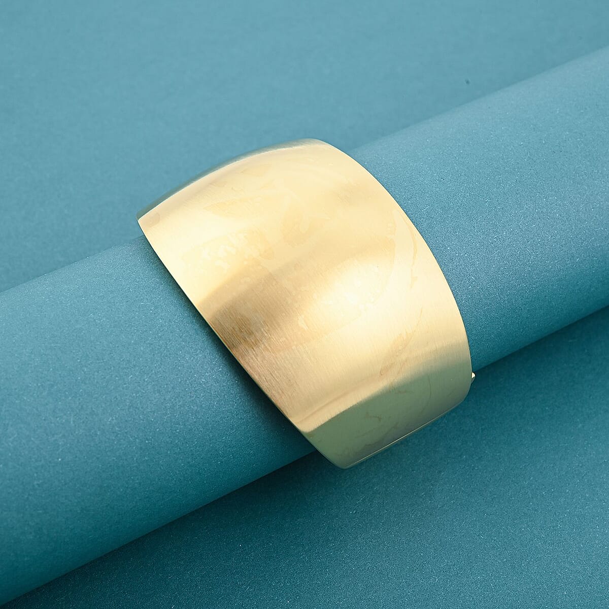 Calvin Klein Closeout Billow ION Plated YG Stainless Steel Bangle Bracelet (5.50 In) image number 1