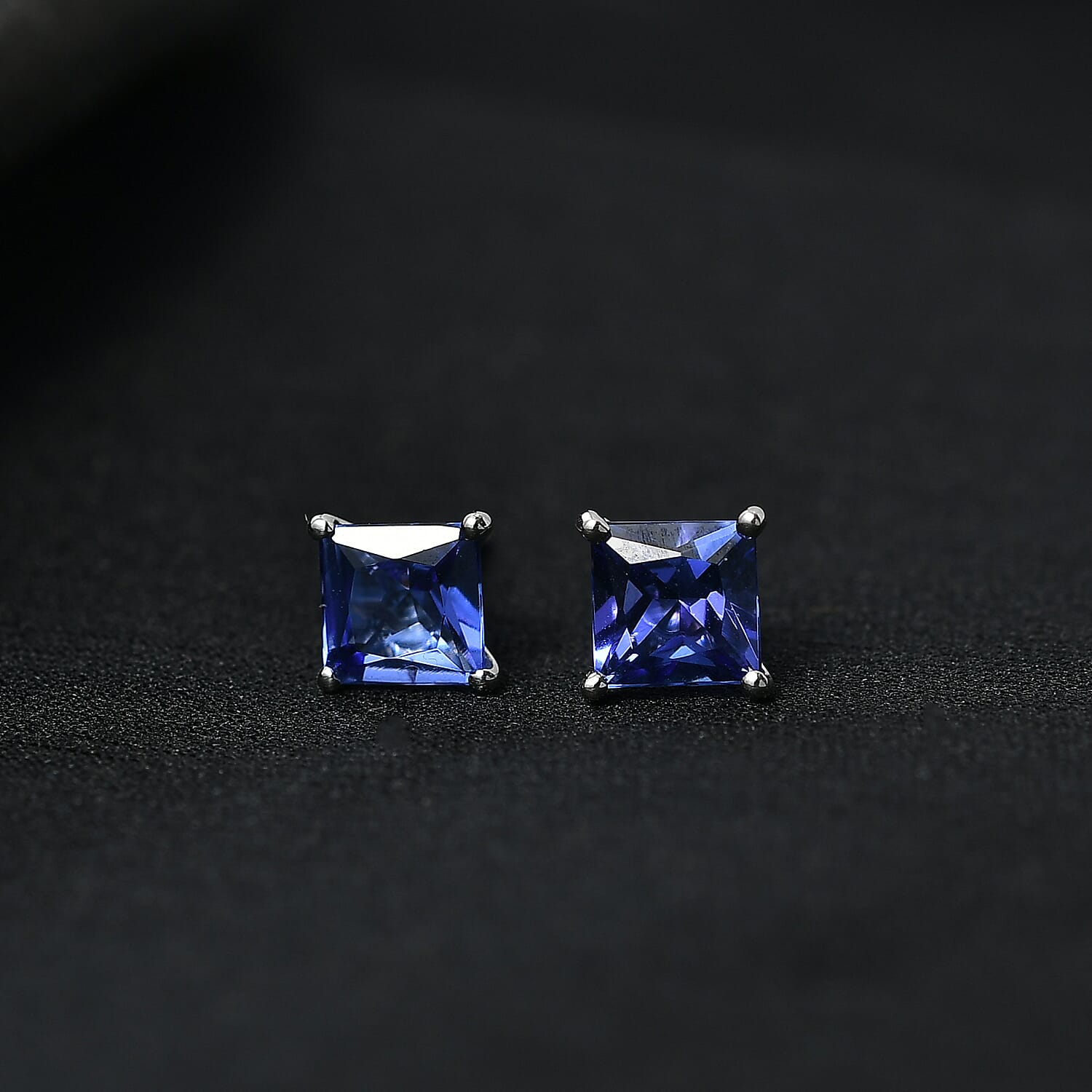 AAAA Tanzanite Solitaire Stud Earrings in 950 Platinum 2.60 ctw