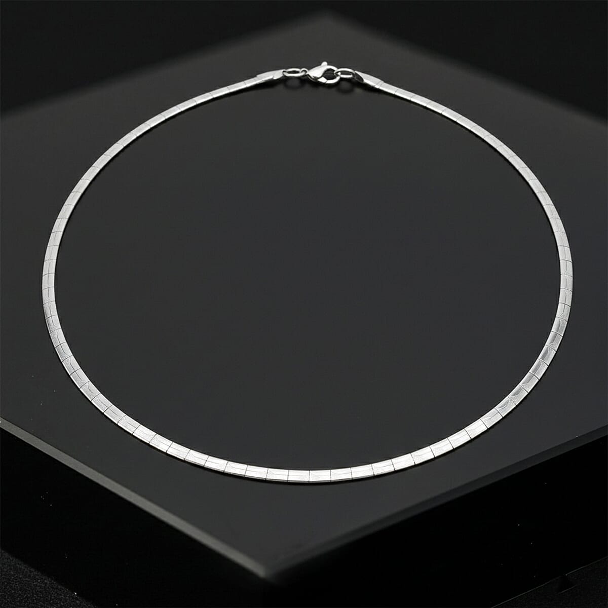 Textured Omega Chain Necklace (17.5-19.5 Inches) in Stainless Steel image number 1
