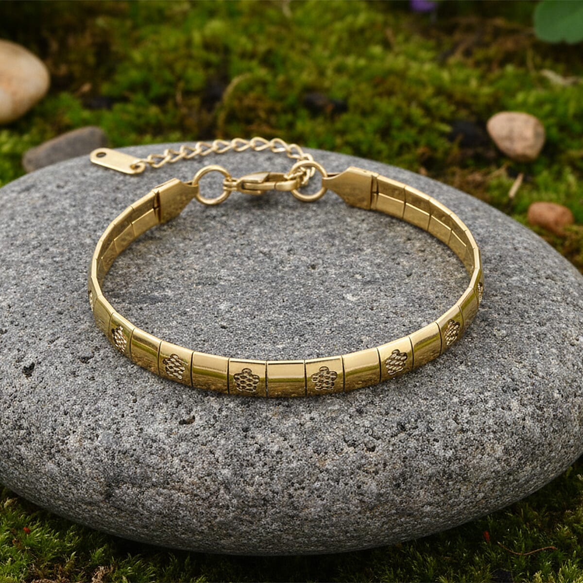 Floral Omega Chain Bracelet in ION Plated YG Stainless Steel (7.5-9.5In)