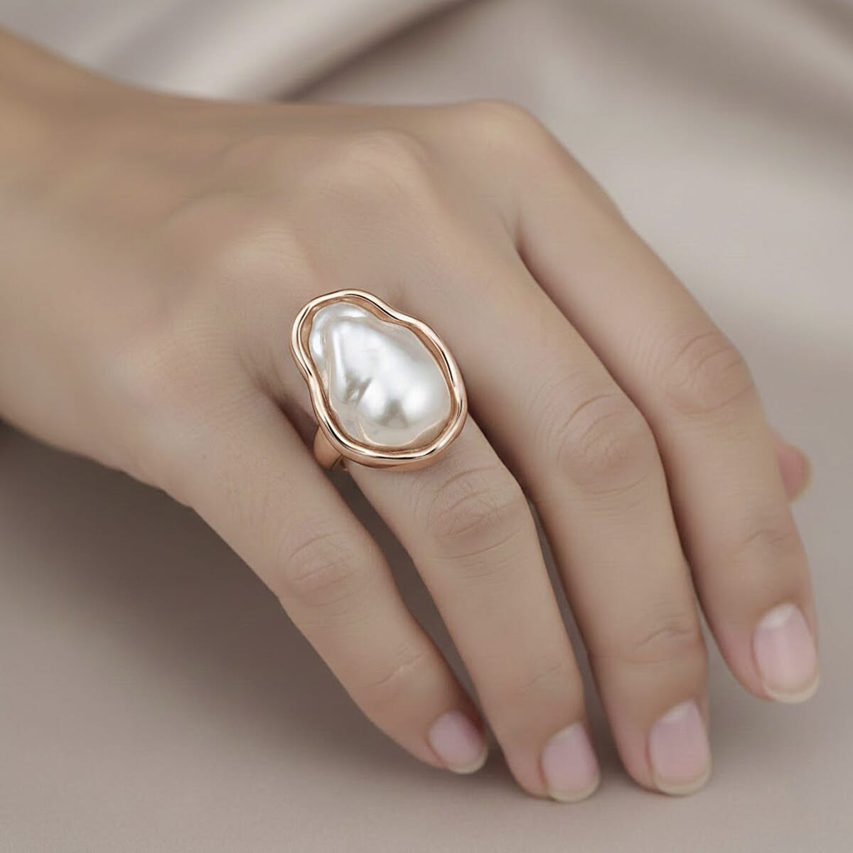 Peach Shell Pearl Ring in ION Plated RG Stainless Steel (Size 6.0) image number 2