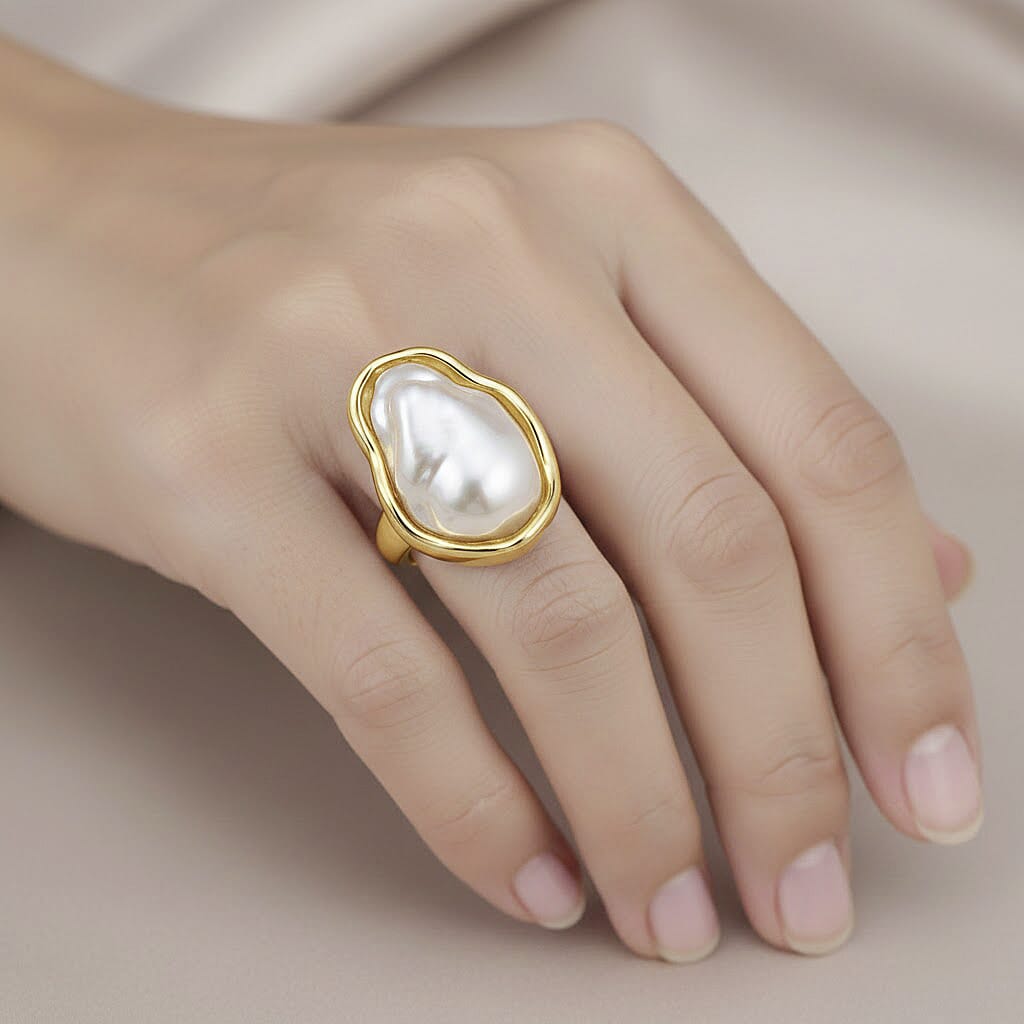 Golden Shell Pearl Ring in ION Plated YG Stainless Steel (Size 7.0)