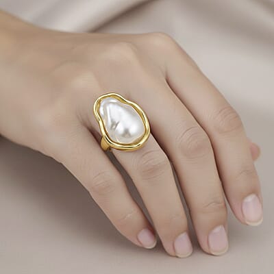 Golden Shell Pearl Ring in ION Plated YG Stainless Steel (Size 7.0)
