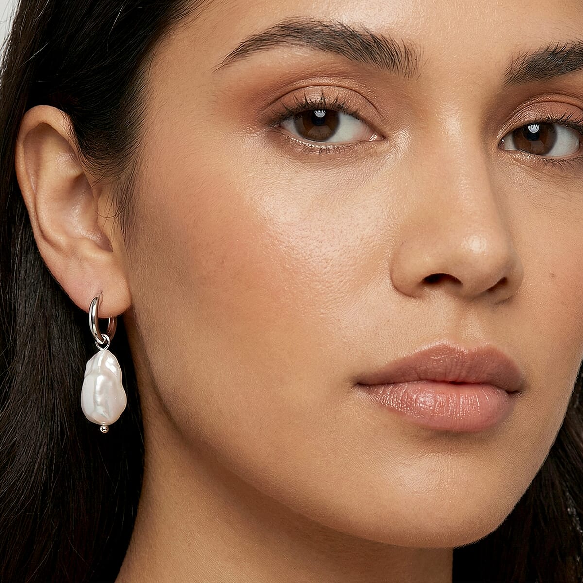 White Shell Pearl Earrings in Stainless Steel image number 2