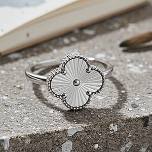 Rhapsody 950 Platinum Clover Ring 5.40 Grams  (Size 10.0)