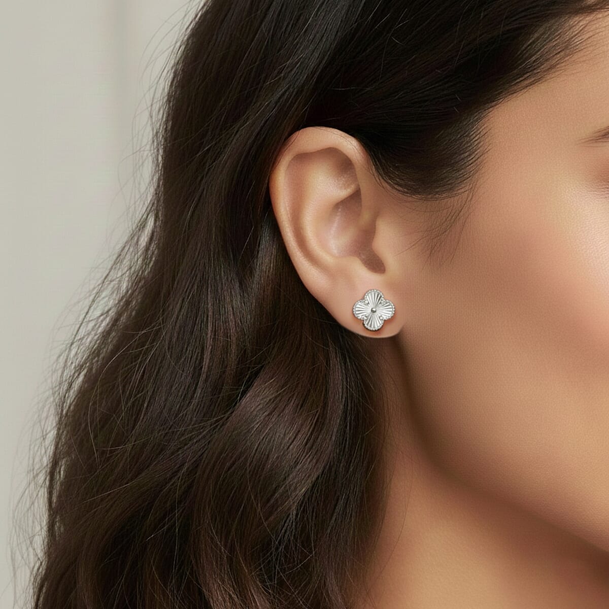 Doorbuster Rhapsody Clover Earrings in 950 Platinum 4.35 Grams image number 2