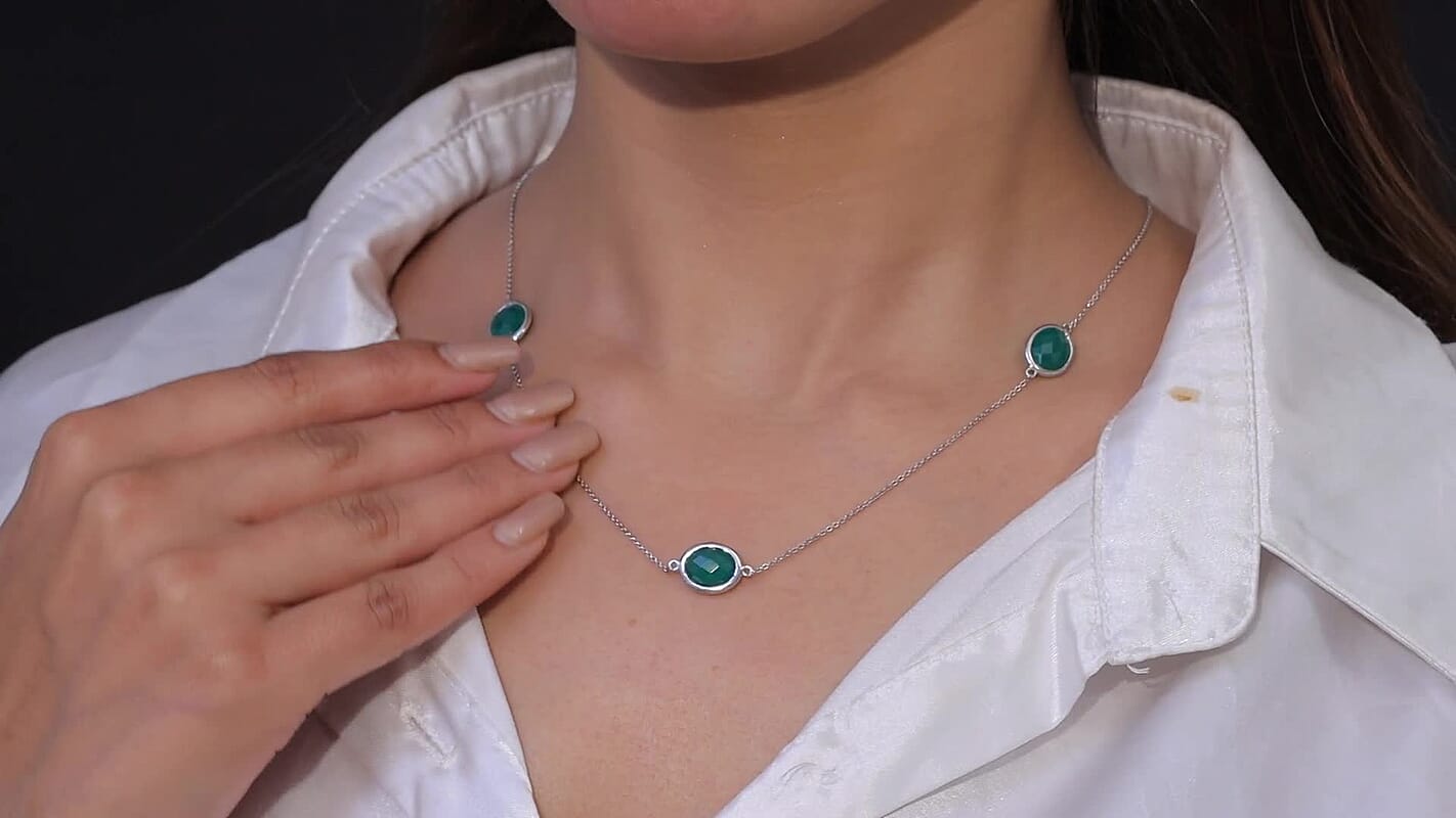 D''Joy Green Onyx Necklace (30 Inches) in Platinum Over Sterling Silver 20.85 ctw