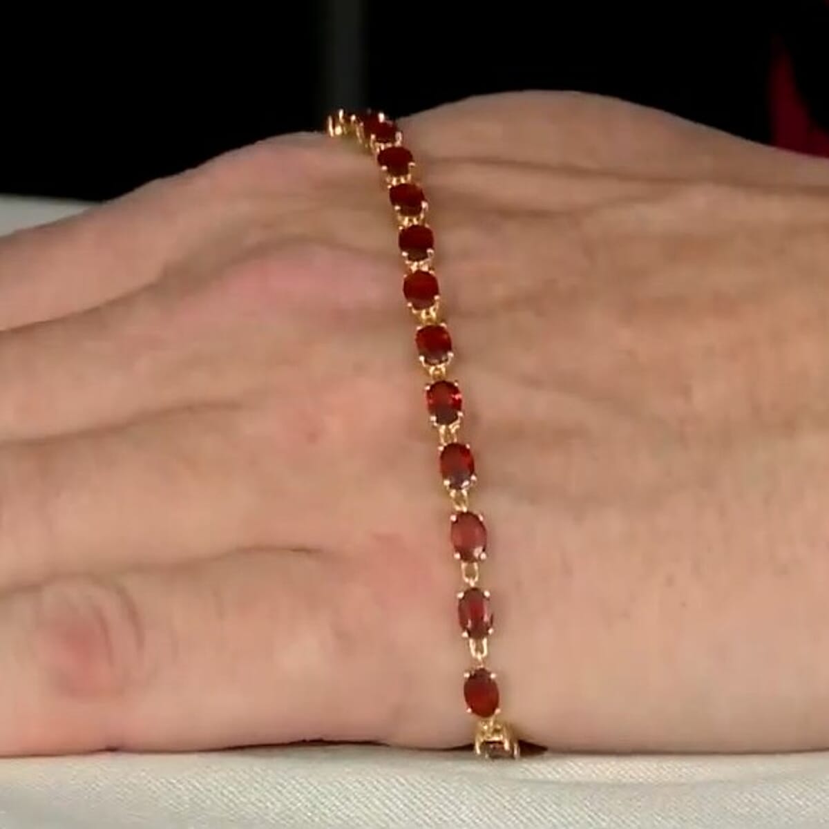 D'Joy AAA Ceylon Honey Garnet 11.75 ctw Firelight Bracelet in 18K Vermeil YG Over Sterling Silver (8.00 In) (Del. in 8-10 Days) image number 3
