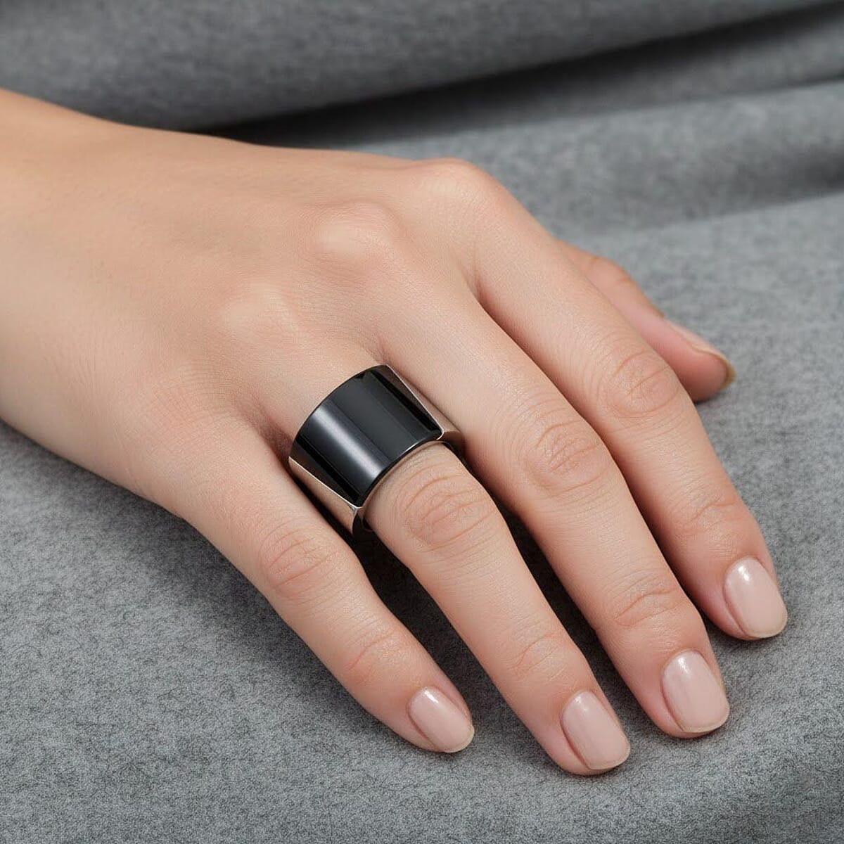 Calvin Klein Closeout Distinct Ring in Stainless Steel (Size 6.0) image number 2