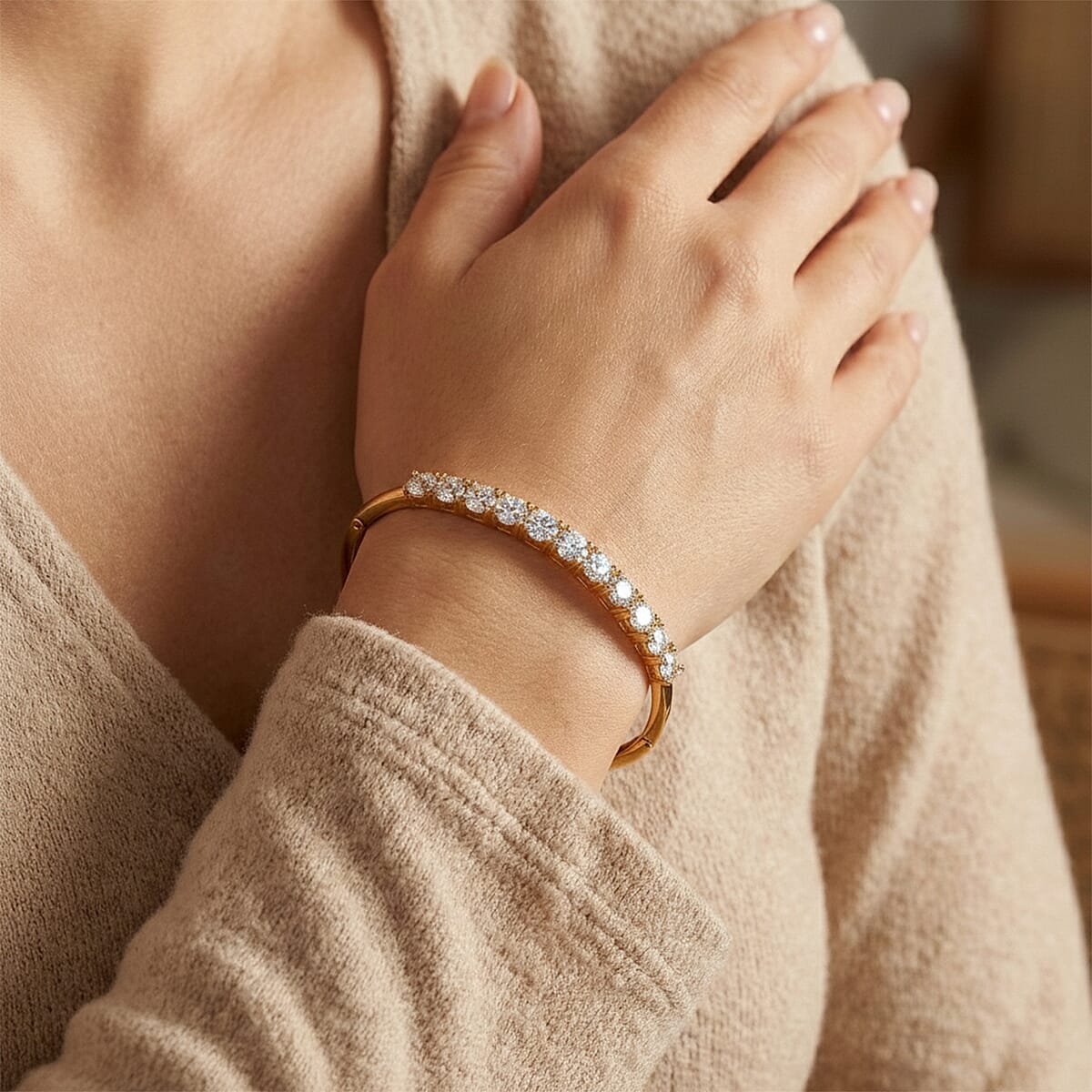 Moissanite 10.00 ctw Bangle Bracelet in ION Plated RG Stainless Steel (7 In) image number 2