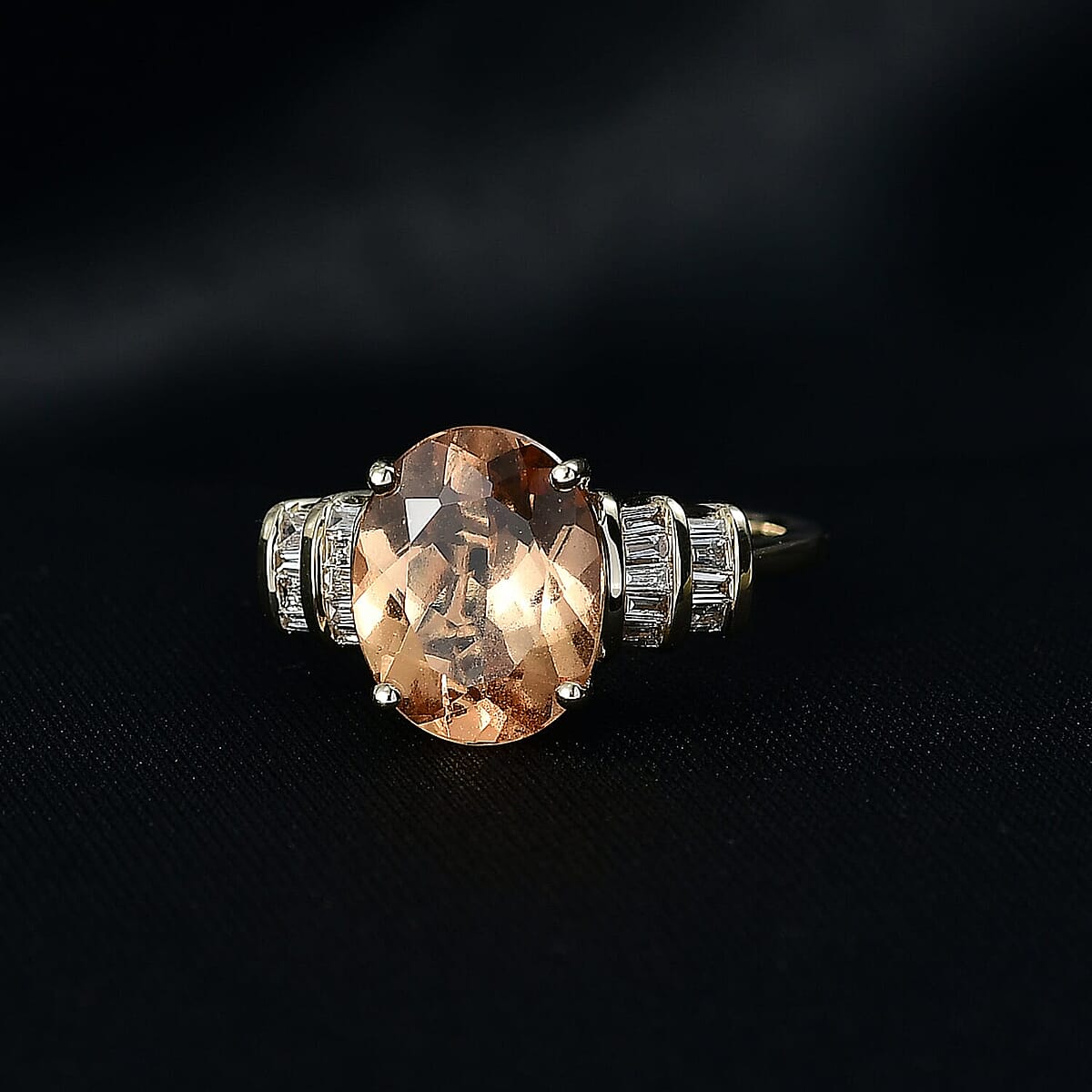Imperial Garnet, Lab Grown Diamond Ring in 10K Yellow Gold 5.15 ctw (Size 6.0) image number 1