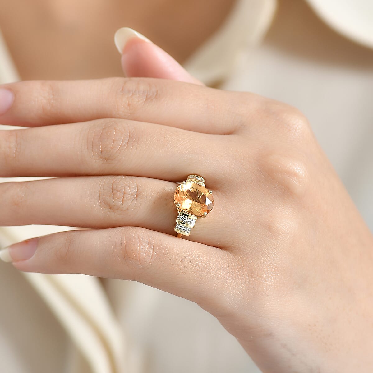 Premium Imperial Garnet and Luxuriant Lab Grown Diamond E-F VS 5.15 ctw Regal Flame Ring in 10K Yellow Gold (Size 7.0) image number 2