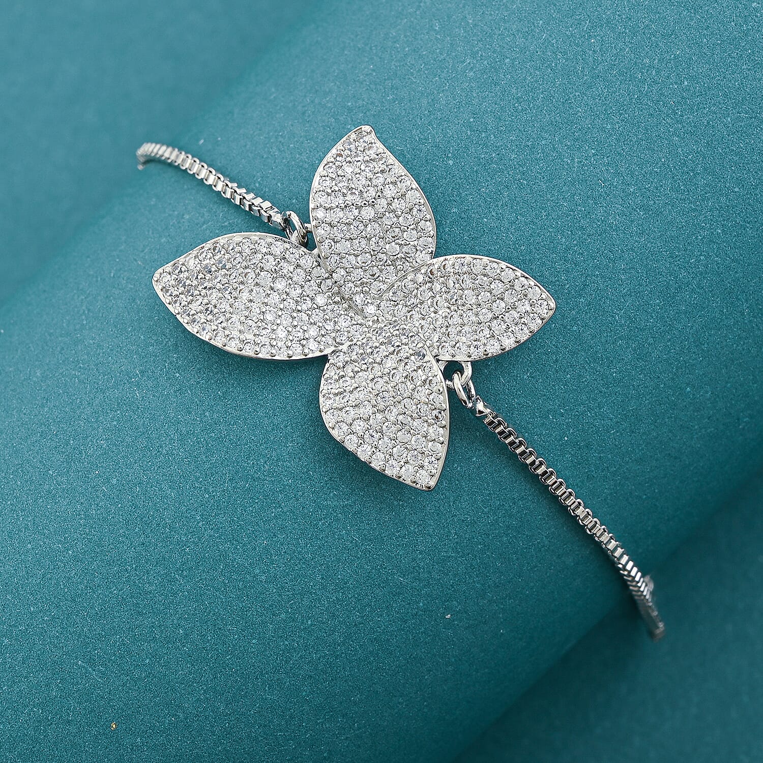Simulated Diamond Flower Bracelet in Silvertone (Adjustable) 1.15 ctw