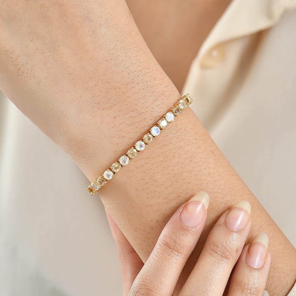 D'Joy Imperial Garnet and Rainbow Moonstone 12.00 ctw Sunfire Glow Bracelet in 18K Vermeil Yellow Gold Over Sterling Silver (7.25 In) image number 2