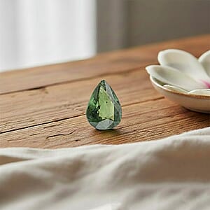 AAAA Green Sapphire (Pear Free Size) 1.00 ctw