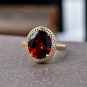 Mirage Collection Premium Mozambique Garnet 5.30 ctw Vintage Glow Ring in 10K Yellow Gold (Size 10.0)