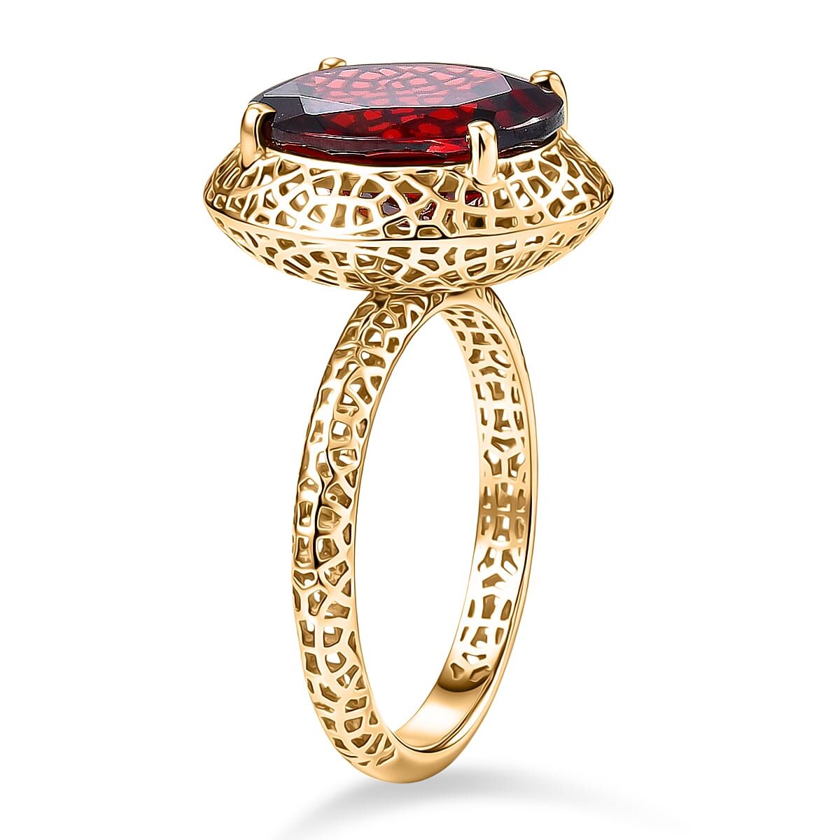 Mirage Collection Premium Mozambique Garnet 5.30 ctw Vintage Glow Ring in 10K Yellow Gold (Size 9.0) image number 3