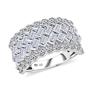 Luxuriant Lab Grown Diamond G-H SI 3.70 ctw Ring in Sterling Silver (Size 6.0)