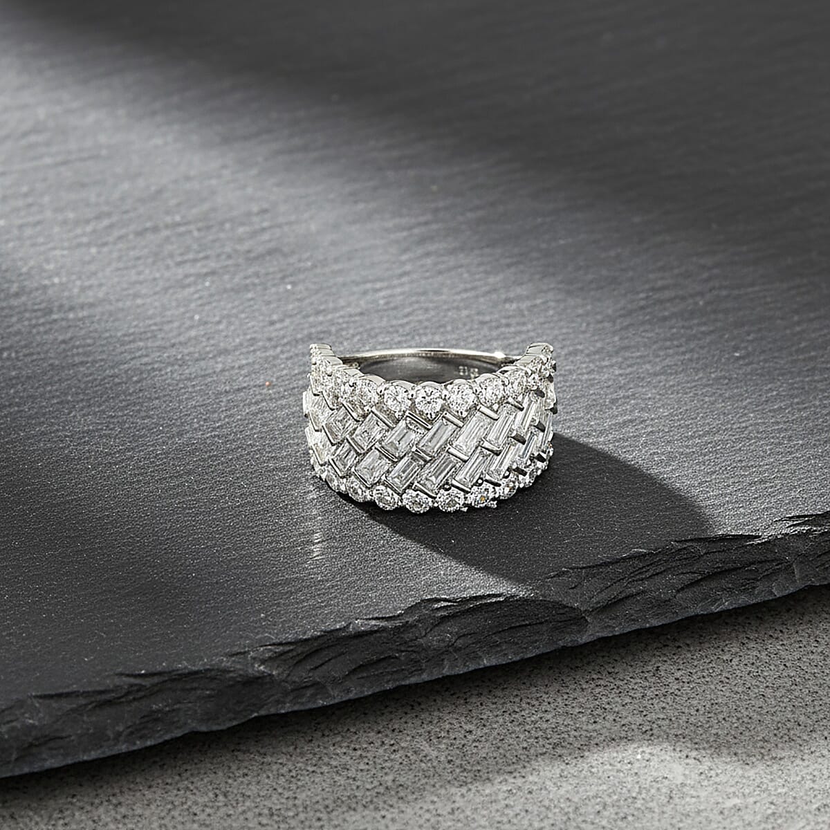 Luxuriant Lab Grown Diamond G-H SI 3.70 ctw Ring in Sterling Silver (Size 8.0) image number 1