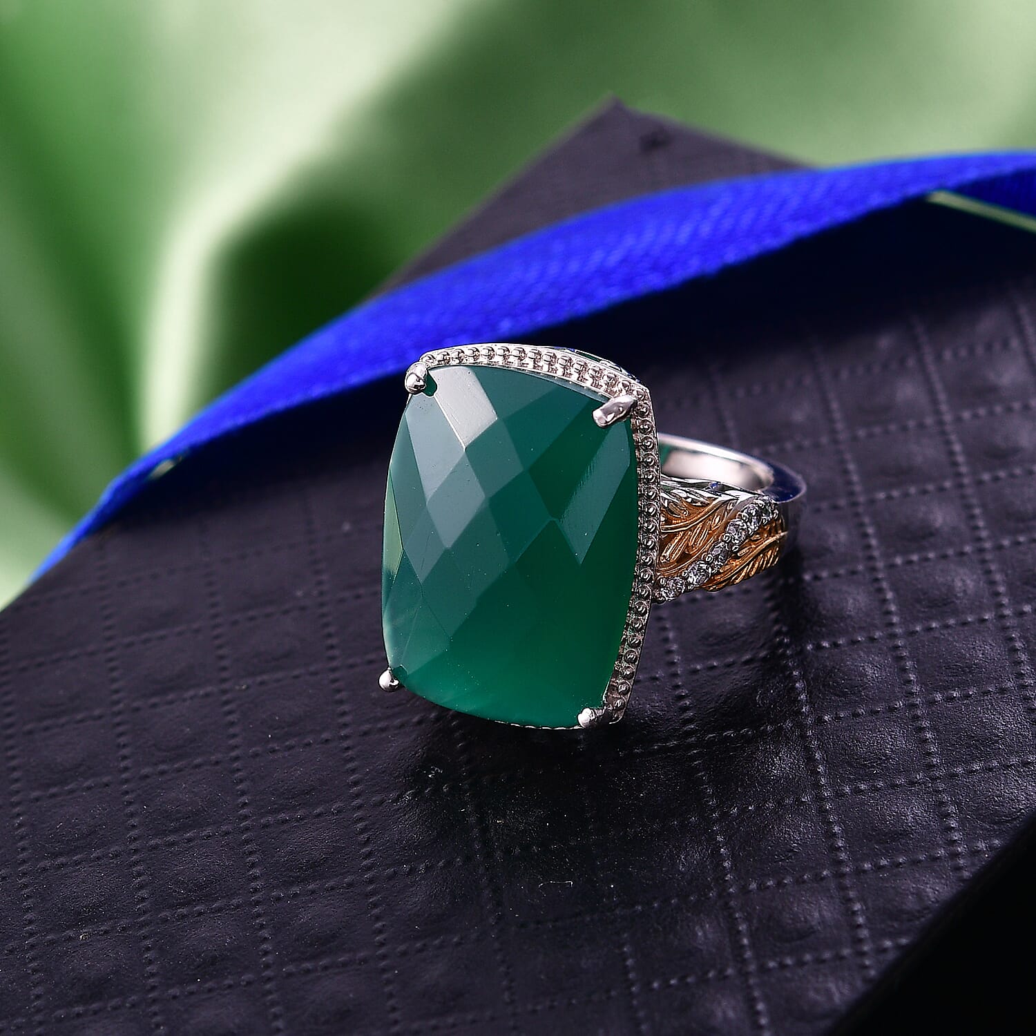 EverTrue Verde Onyx and White Zircon 14.70 ctw Ring in 18K YG Plated and Platinum Bond (Size 10.0)