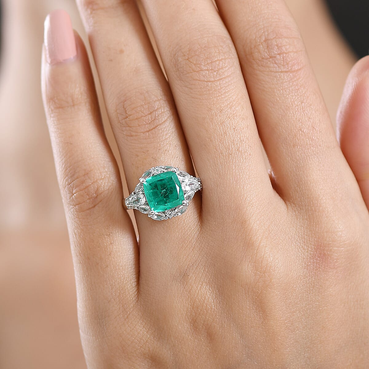 D'Joy Emeraldine Quartz (Triplet) and White Topaz 5.10 ctw Ring in Platinum Over Sterling Silver (Size 8.0) image number 2