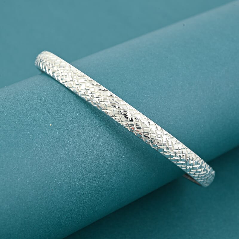 Sterling Silver Diamond Cut Bangle Bracelet (7.50 In) 4.50 Grams
