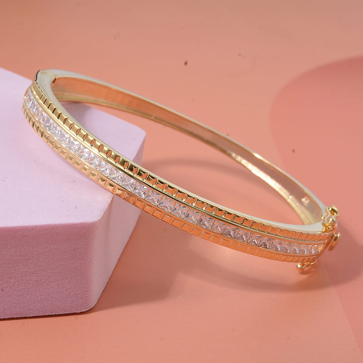 Simulated Diamond 6.00 ctw Bangle Bracelet in 18K Yellow Gold Over Sterling Silver (7.25 In) image number 1