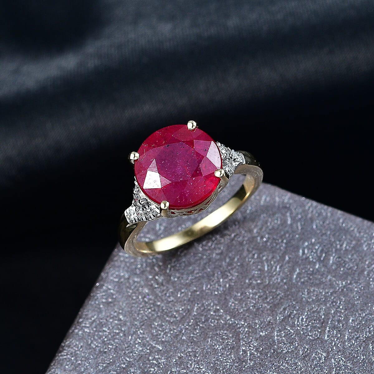 AAA Niassa Ruby (FF) and Luxuriant Lab Grown Diamond G-H SI 7.10 ctw Ring in 10K Yellow Gold (Size 7.0) image number 1