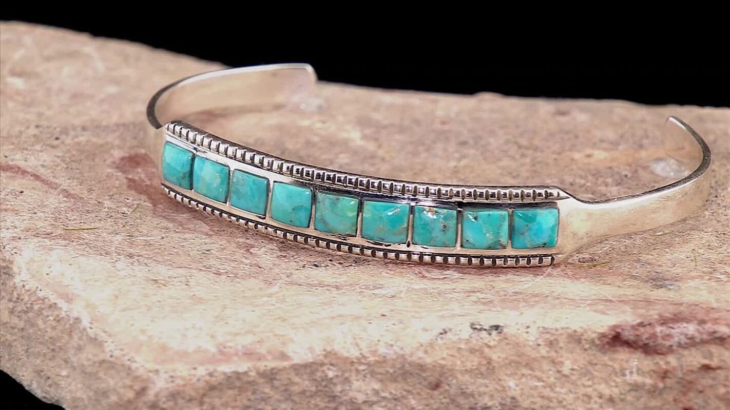 Santa Fe Style Kingman Turquoise Bracelet in Sterling Silver (Adjustable) 2.70 ctw