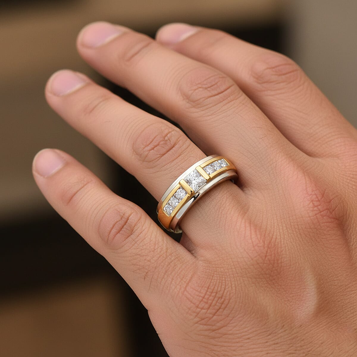 Luxuriant Lab Grown Diamond VS 1.25 ctw Men's Ring in 10K White and Yellow Gold (Size 10.0) 7 Grams image number 2