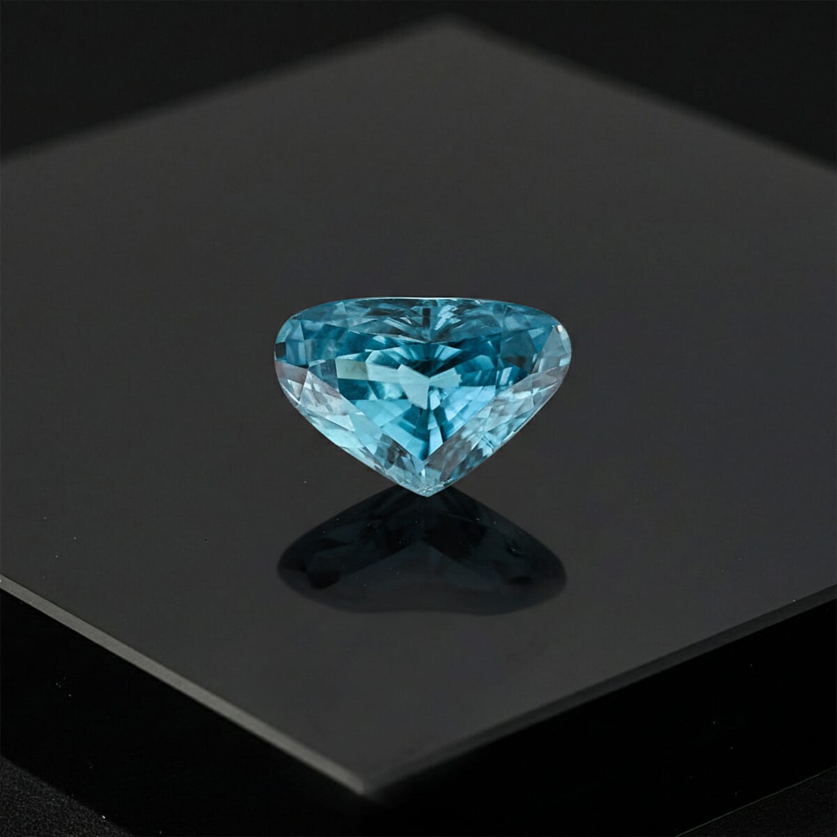 AAAA Cambodian Blue Zircon (Fancy Free Size) 4.00 ctw image number 1