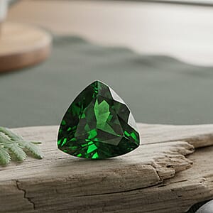 1.00 ctw Trillion Tsavorite Garnet Loose Gemstone &ndash; AAAA Grade, Free Size