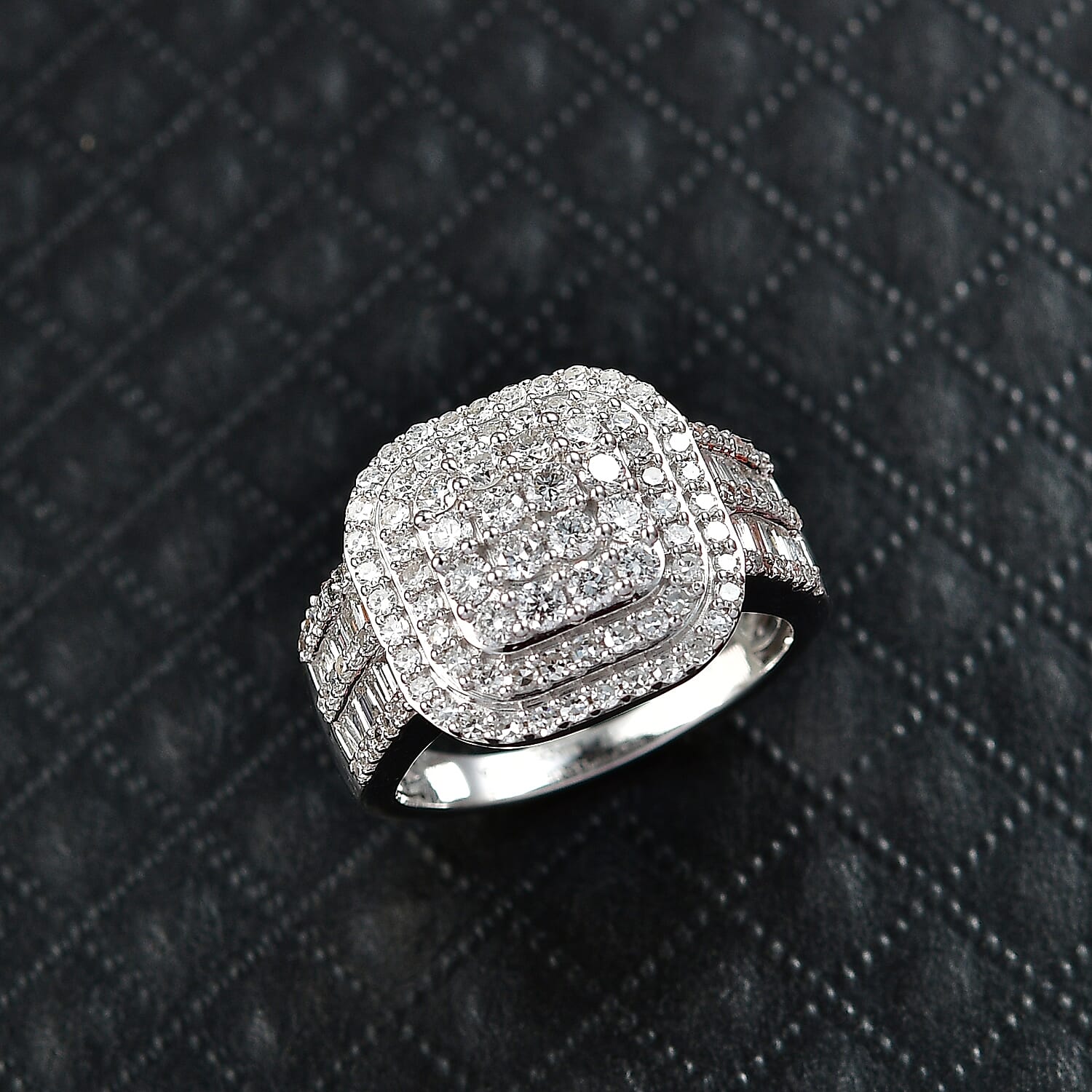 Luxuriant Lab Grown Diamond G-H SI 1.50 ctw Matrix Mosaic Ring in Rhodium Over Sterling Silver (Size 6.0)