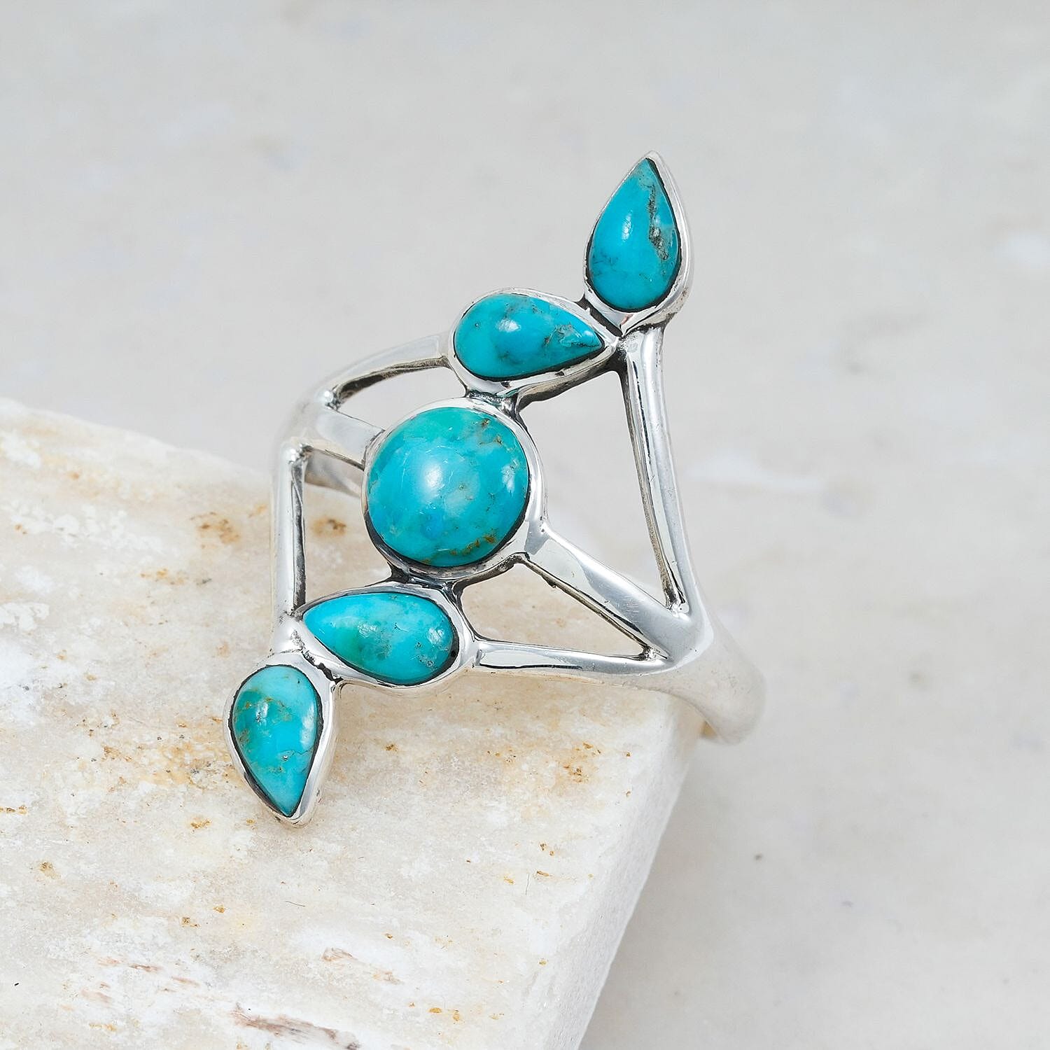 Santa Fe Style Kingman Turquoise 0.75 ctw Ring in Sterling Silver (Size 10.0)