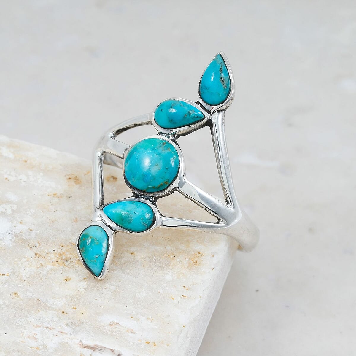 Santa Fe Style Kingman Turquoise 0.75 ctw Ring in Sterling Silver (Size 10.0) image number 1