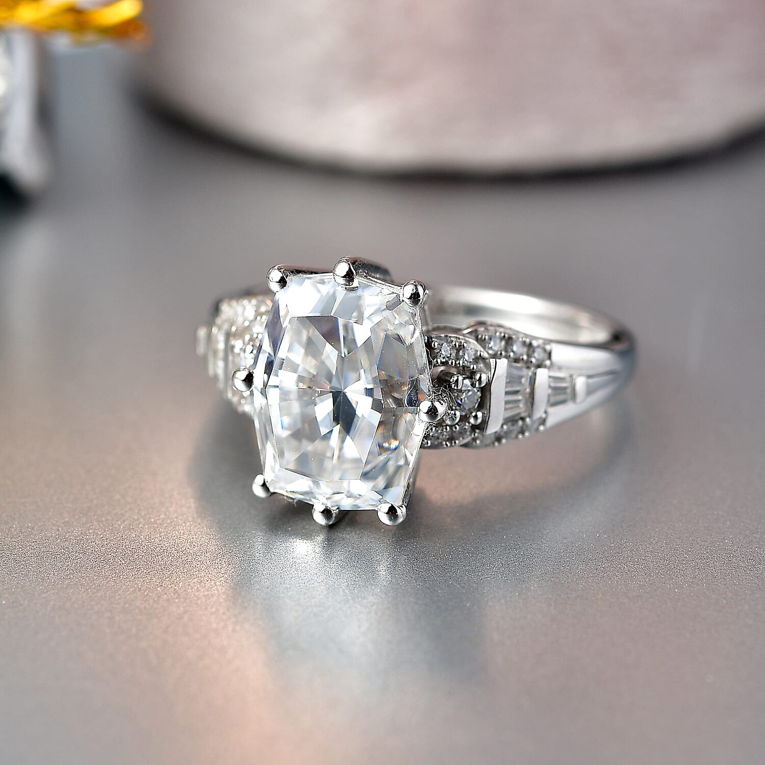 D'Joy Moissanite 4.65 ctw The Spotlight Spark Ring in Rhodium Over Sterling Silver (Size 6.0)