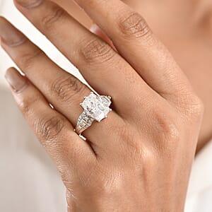 D'Joy Moissanite 4.65 ctw Ring in Rhodium Over Sterling Silver (Size 9.0)