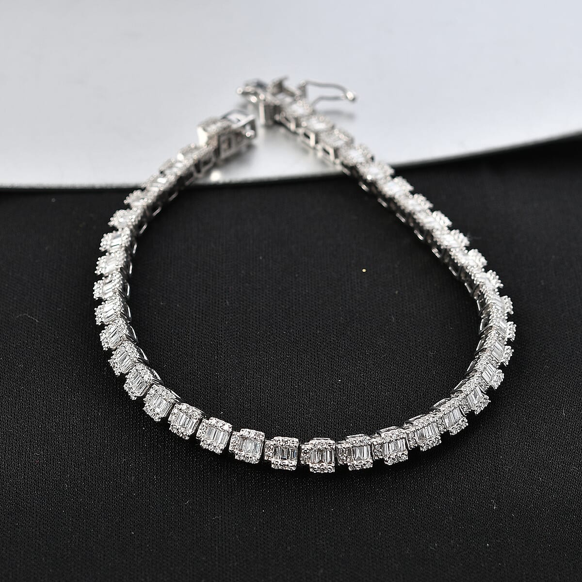 Luxuriant Lab Grown Diamond (G-H, SI) Bracelet in Rhodium Over Sterling Silver (8.00 In) 3.00 ctw image number 1
