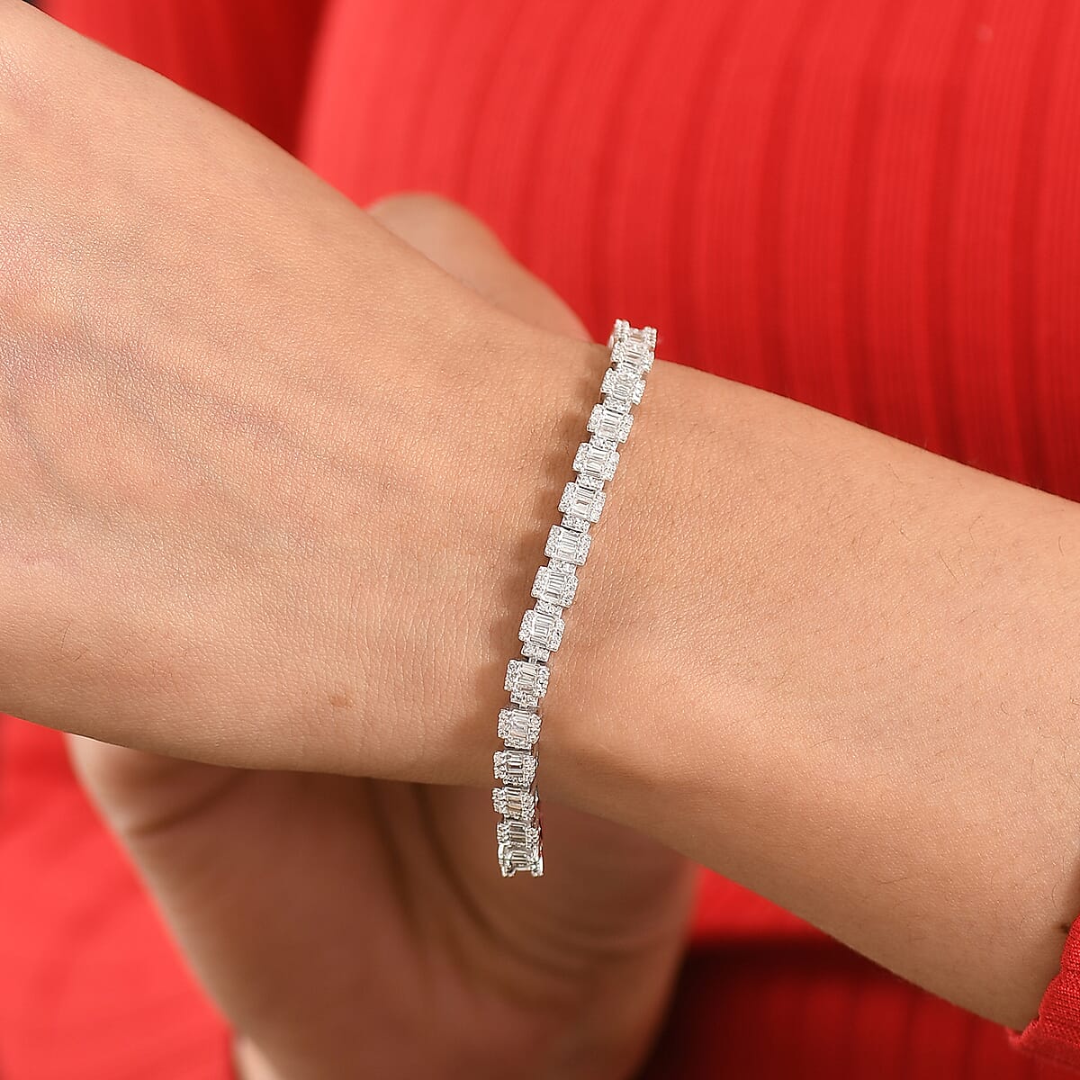 Luxuriant Lab Grown Diamond (G-H, SI) Bracelet in Rhodium Over Sterling Silver (8.00 In) 3.00 ctw image number 2