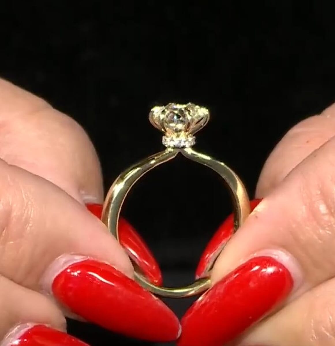 Doorbuster Luxuriant Lab Grown Diamond VS-SI 2.15 ctw Ring in 14K Yellow Gold (Size 8.0) image number 2